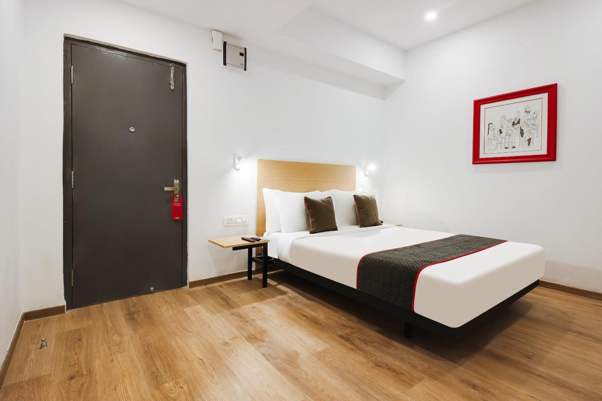 Super Townhouse The Cinco Hotel Near Esi Hospital Hyderabad Luaran gambar